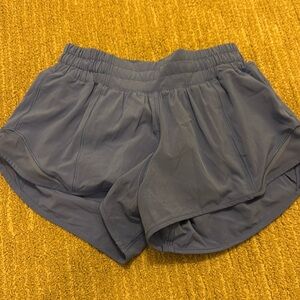 Lululemon size 2 hotty hot low rise 2.5 inch inseam